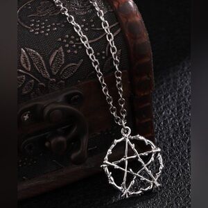 Silver Pentagram Pendant Necklace